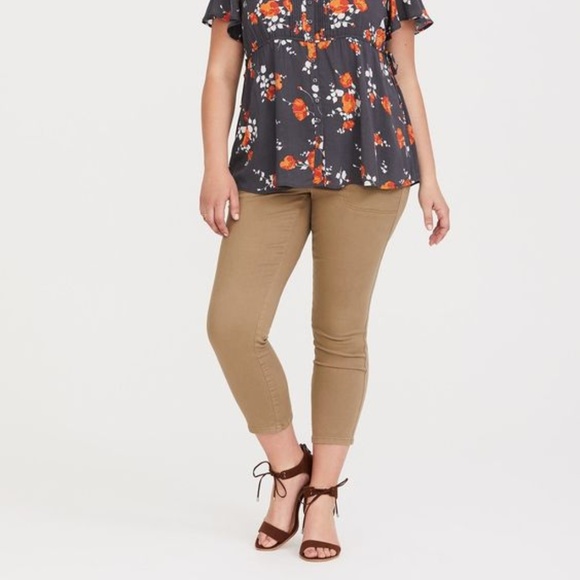 plus size khaki crop pants